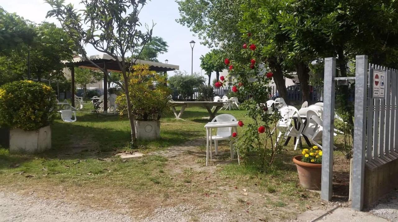 Hotel Del Vecchio Rimini Exterior photo